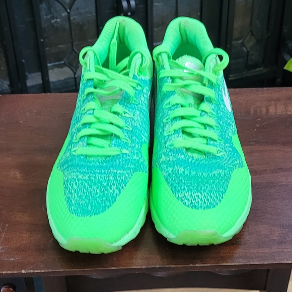 Nike Womens Air Max 1 Ultra Flyknit 843387-301 Green Running Shoes Sneakers - Picture 2 of 7